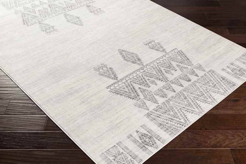 Urmond Global Cream Area Rug