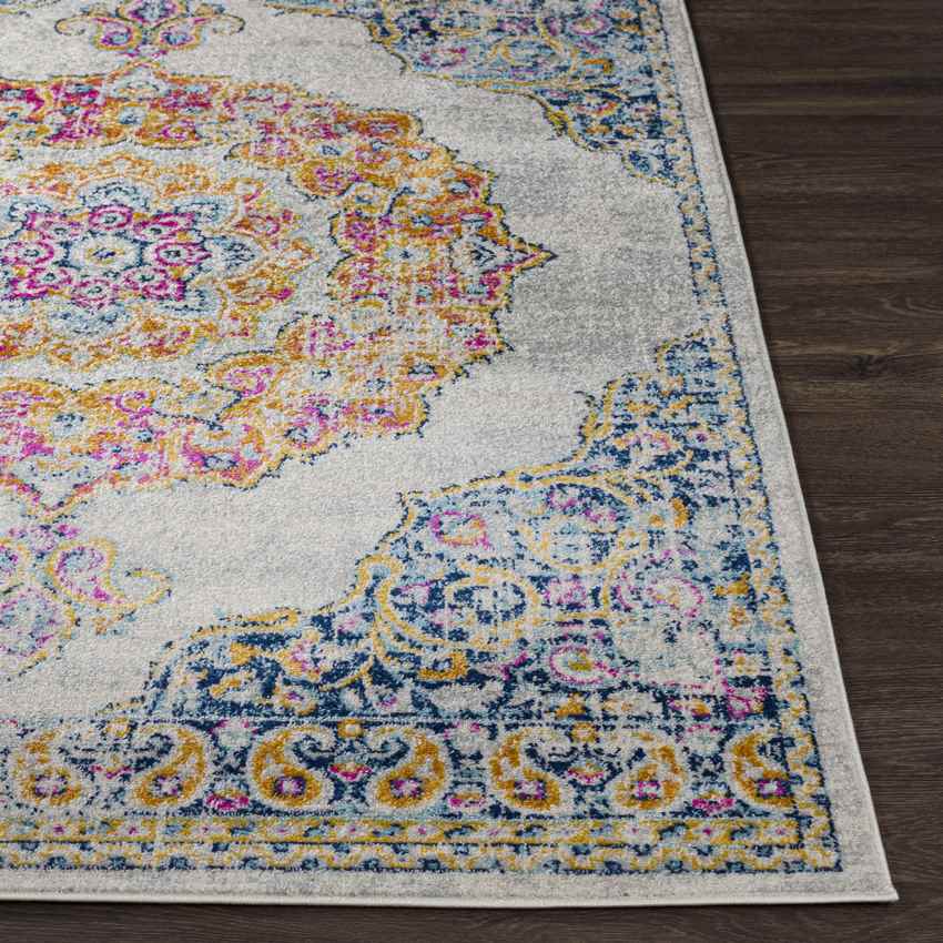 Donna Traditional Cream Area Rug