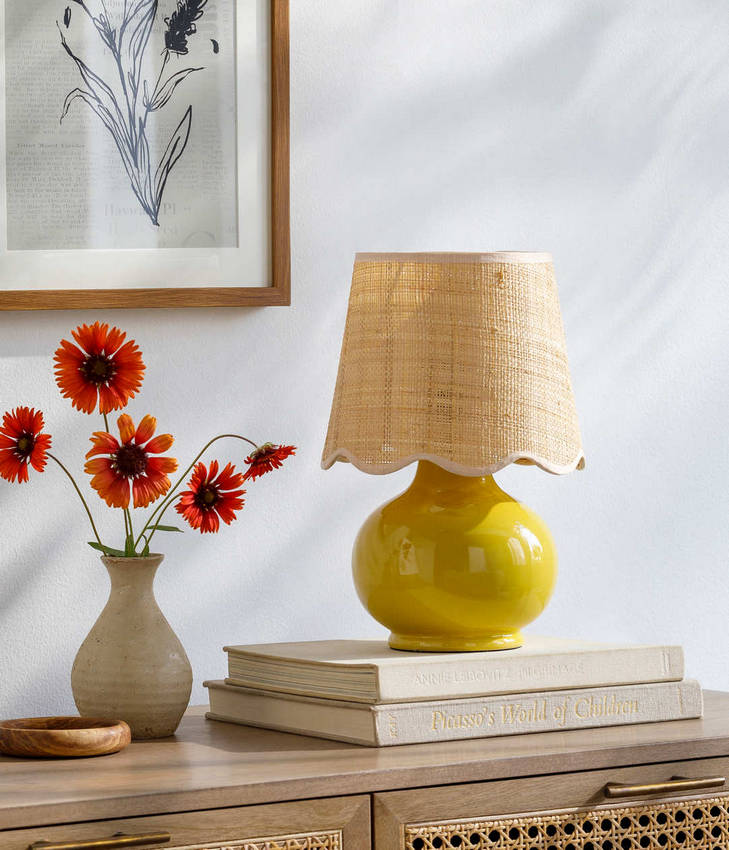 Kolleen Cottage Yellow Table Lamp