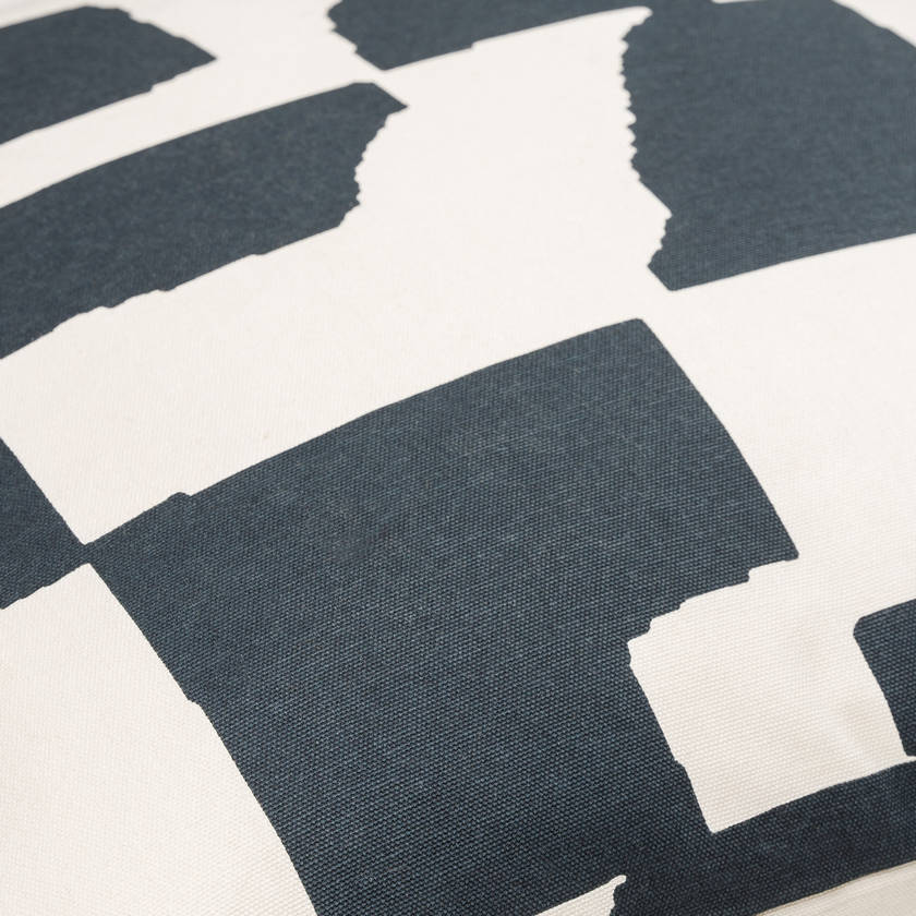 Chazz White/Black Pillow Cover