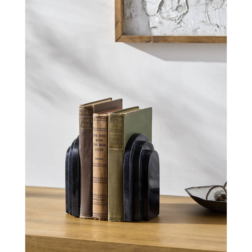 Gina Black Bookend