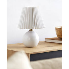 Travarus Modern White Table Lamp