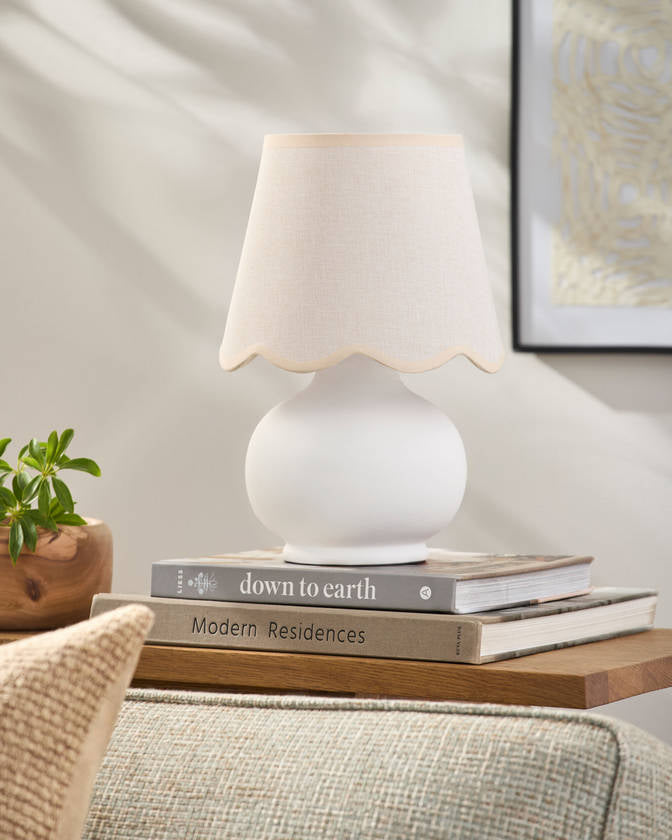 Kolleen Cottage Cream/White Table Lamp