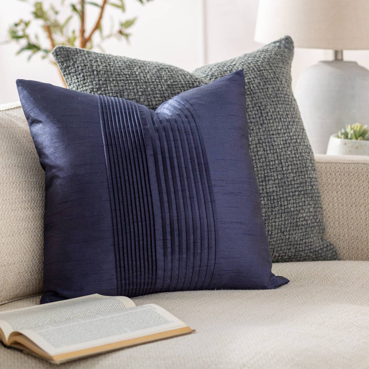 Rixensart Navy Pillow Cover