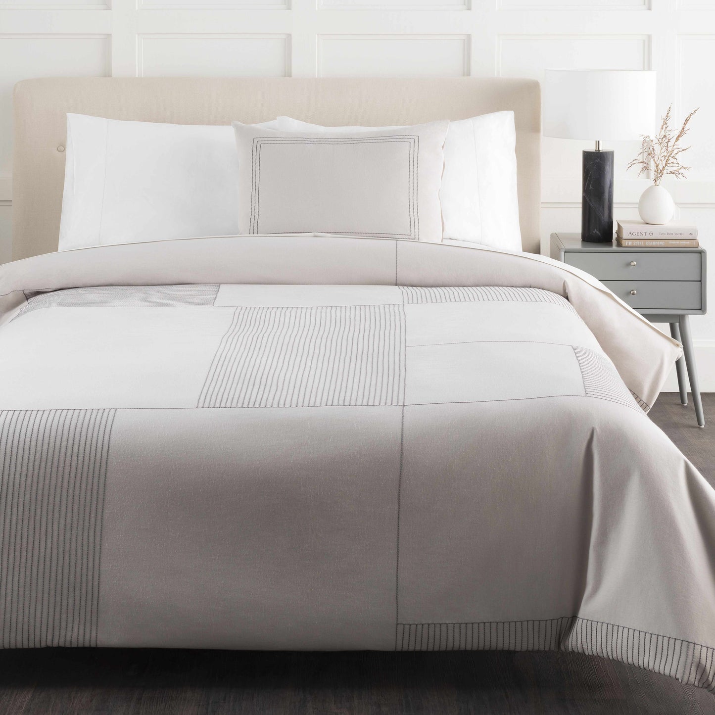 Buzet Light Gray Bedding