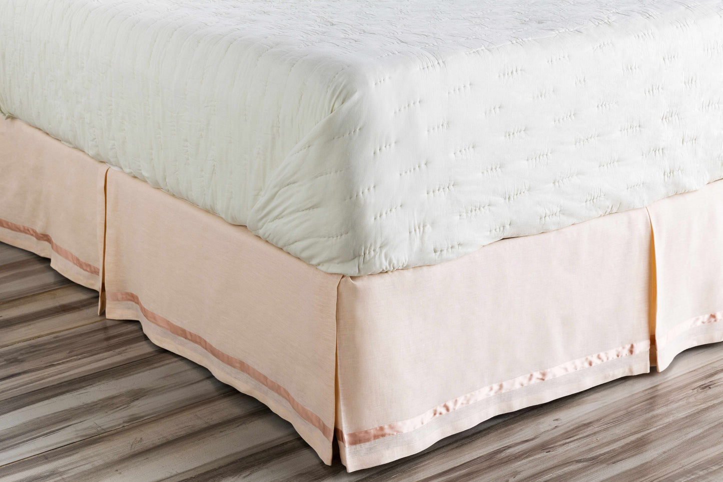 Garesnica Peach Bedding