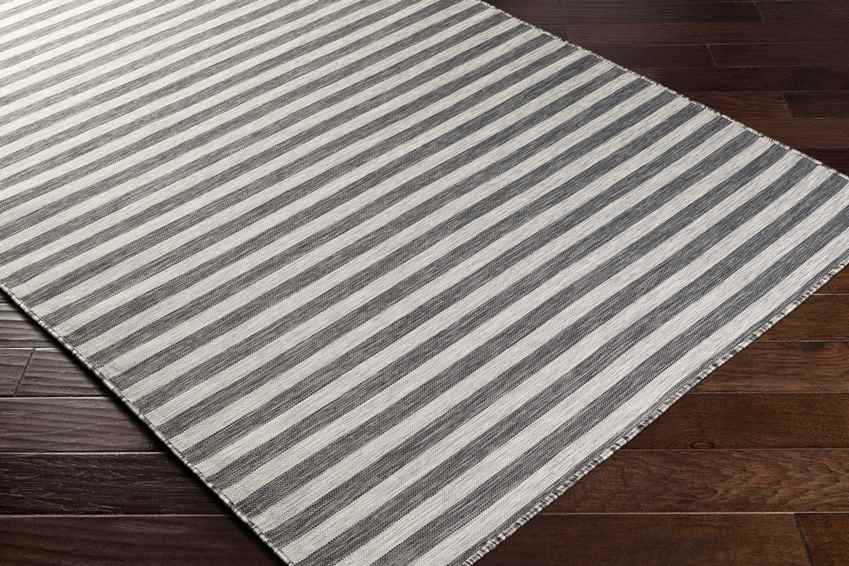 Alize Cottage Charcoal/Ivory Area Rug