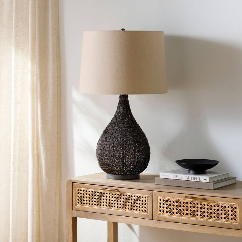 Cerrik Traditional Table Lamp