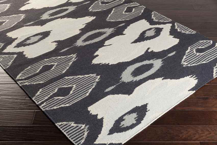 Adelanto Global Gray/Ivory Area Rug