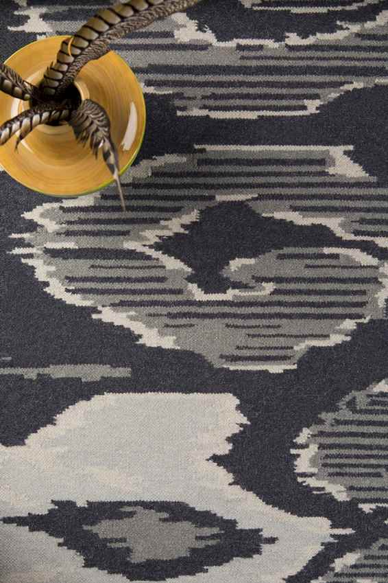 Adelanto Global Gray/Ivory Area Rug