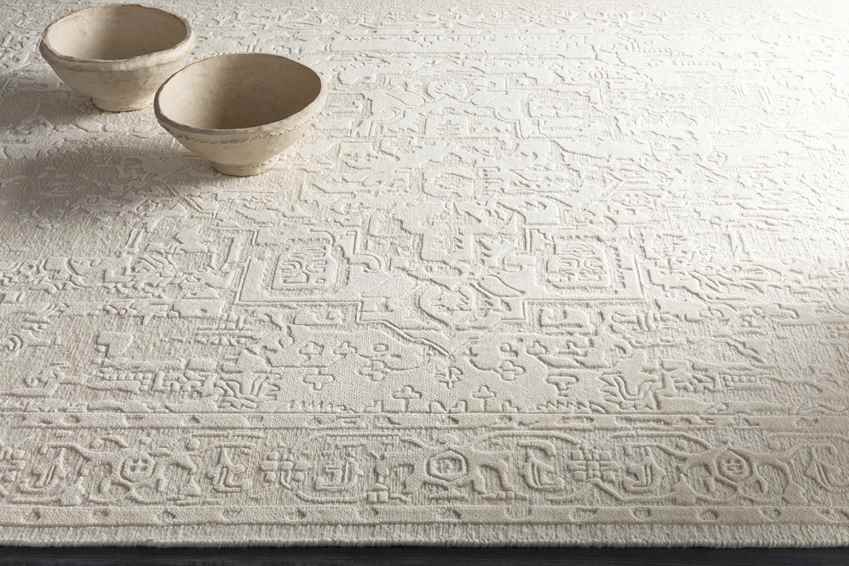 Narcisse Traditional Cream Area Rug