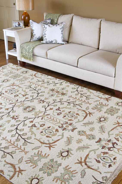 Duncan Traditional Beige Area Rug