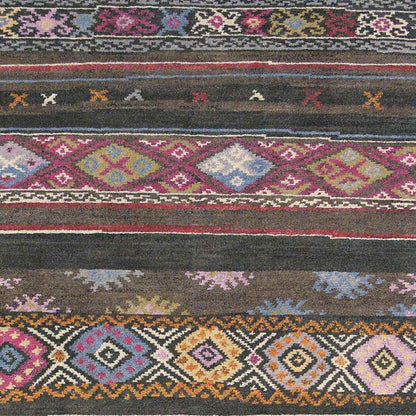 Kaktovik Global Charcoal Area Rug