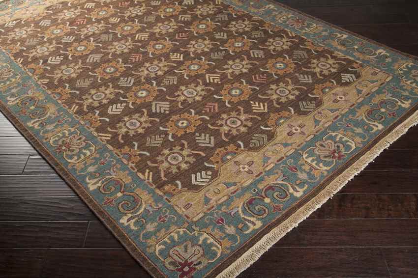 Strong Traditional Gray Area Rug