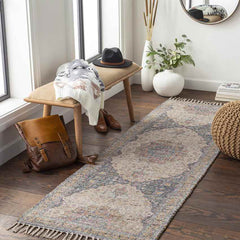 Ungebuurt Traditional Khaki Area Rug