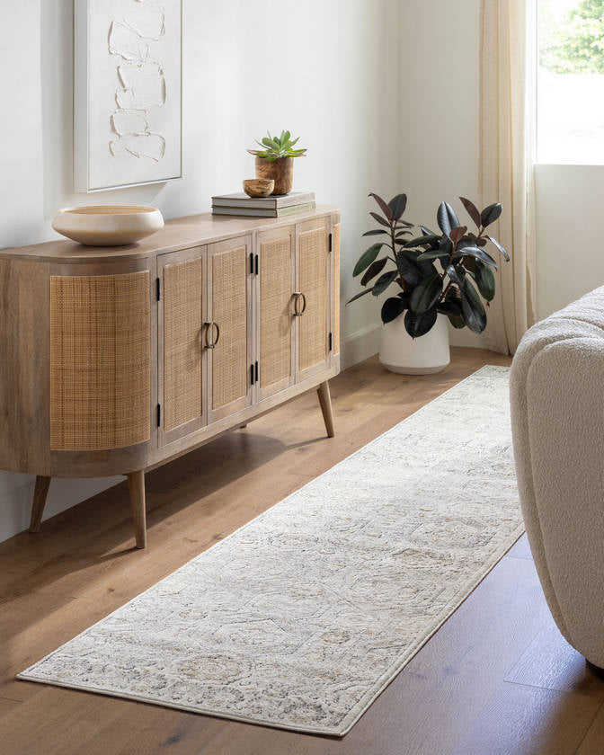 Geelbroek Traditional Tan/Ivory Area Rug