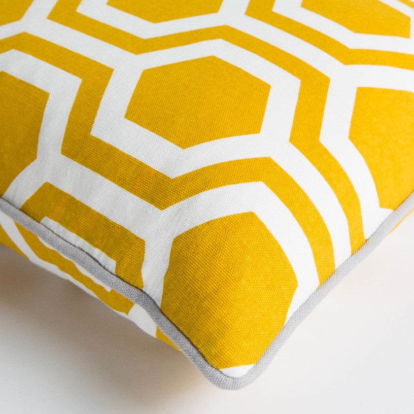 Eendragt Saffron Pillow Cover