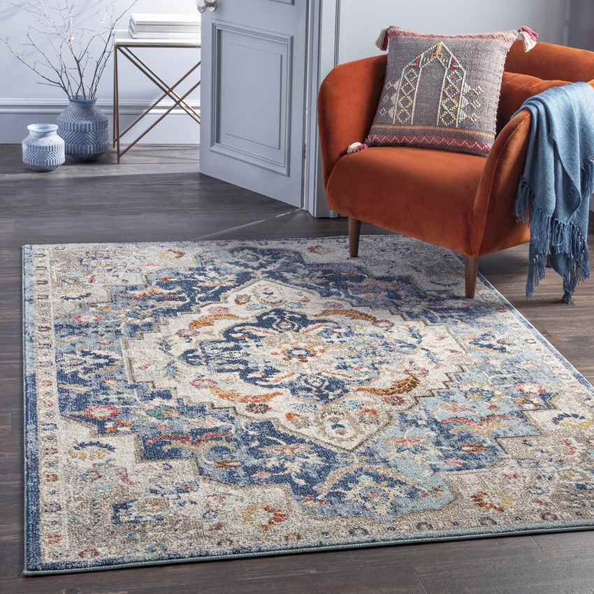 Gooi Traditional Navy Area Rug