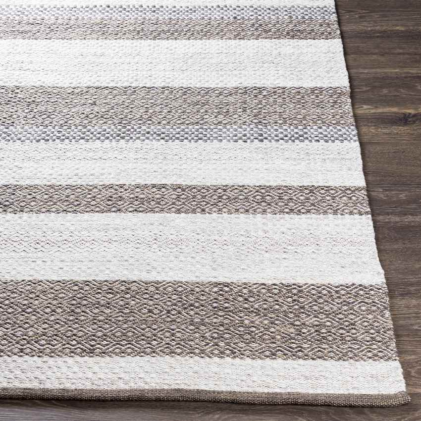 Stroe Global Cream Area Rug