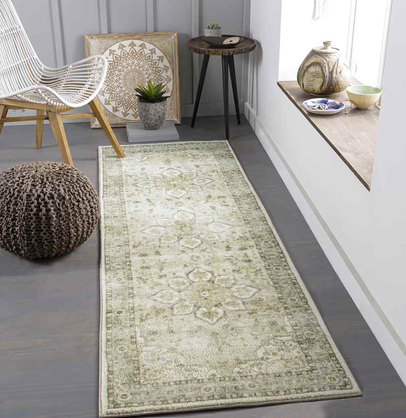 Heiereind Traditional Cream Area Rug