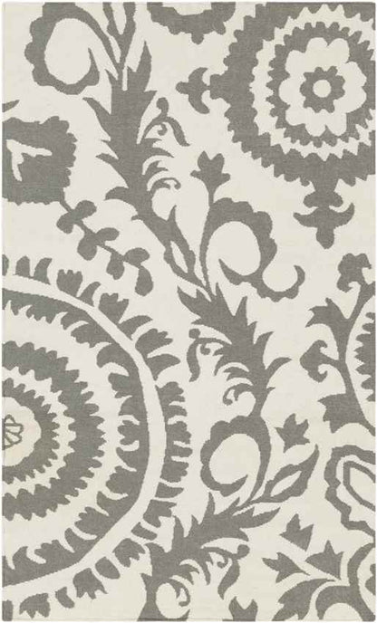 IJpelaar Traditional Gray/Ivory Area Rug
