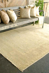 Ouwendorp Traditional Light Gray Area Rug