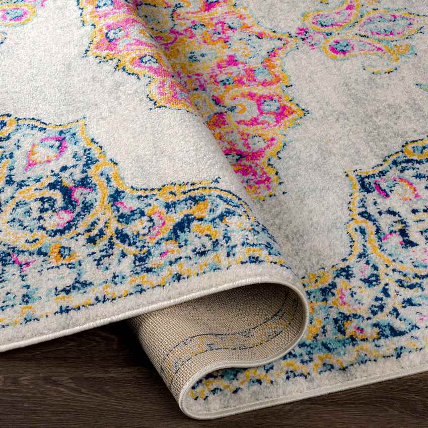 Donna Traditional Cream Area Rug