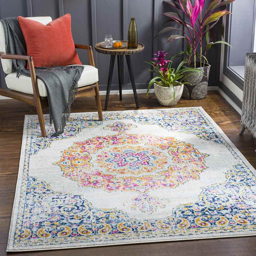 Donna Traditional Cream Area Rug