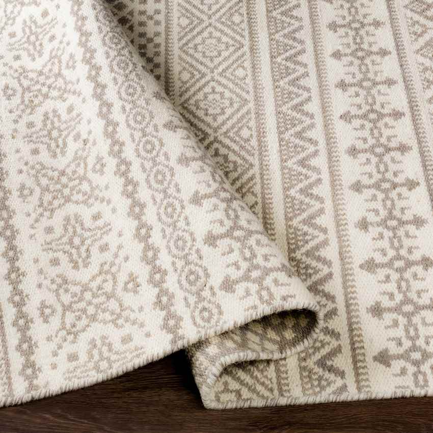 Spring Grove Global Cream Area Rug