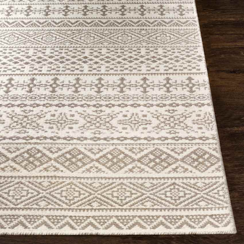 Spring Grove Global Cream Area Rug