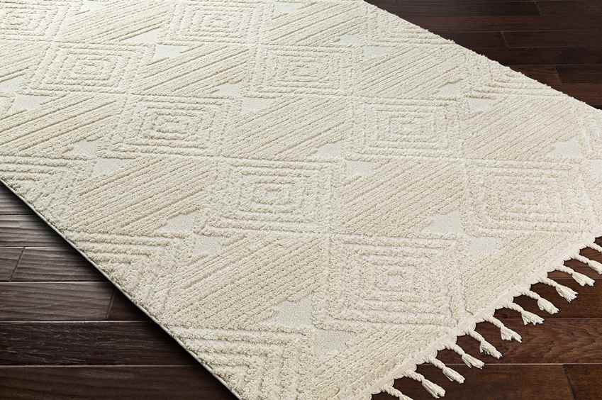 Arnadi Global Cream Area Rug