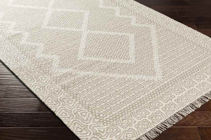 Nishnabotny Cottage Medium Beige Area Rug