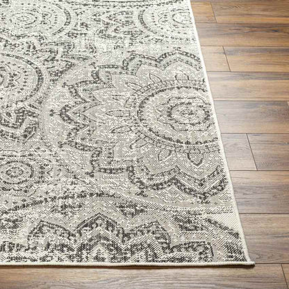 Tiffine Cottage Black/Cream Area Rug