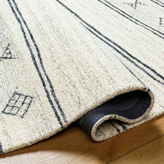 Shanera Cottage Cream/Black Area Rug