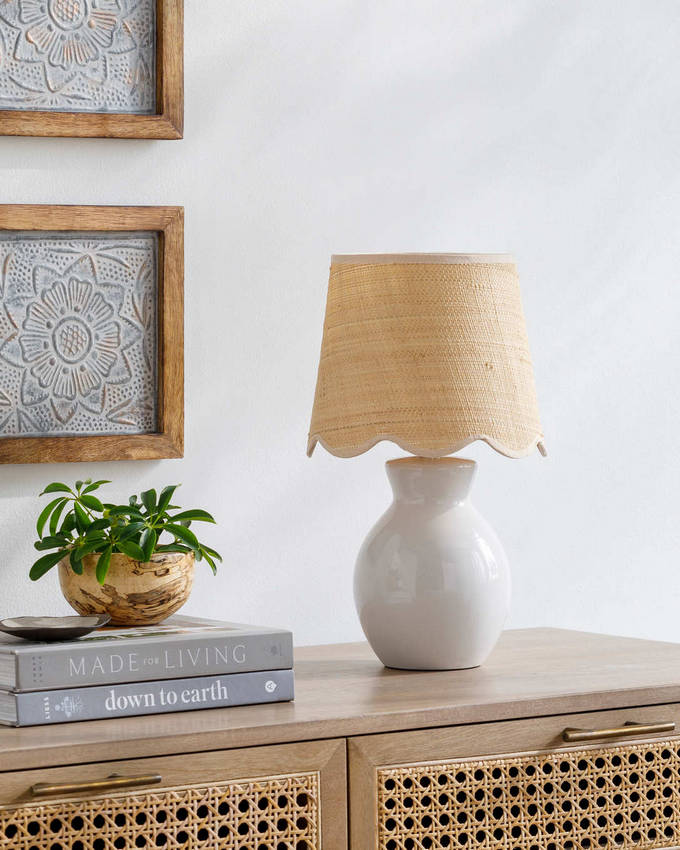 Reann Cottage White Table Lamp