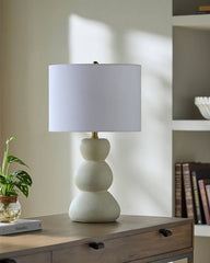 Teria Cottage Cream Table Lamp