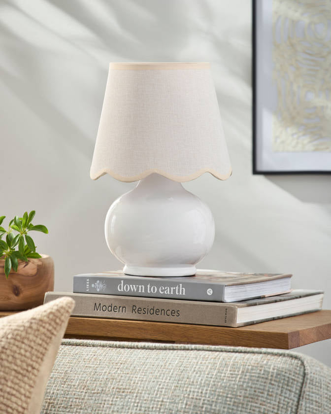 Kolleen Cottage Cream Table Lamp