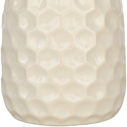 Leoben Traditional Table Lamp
