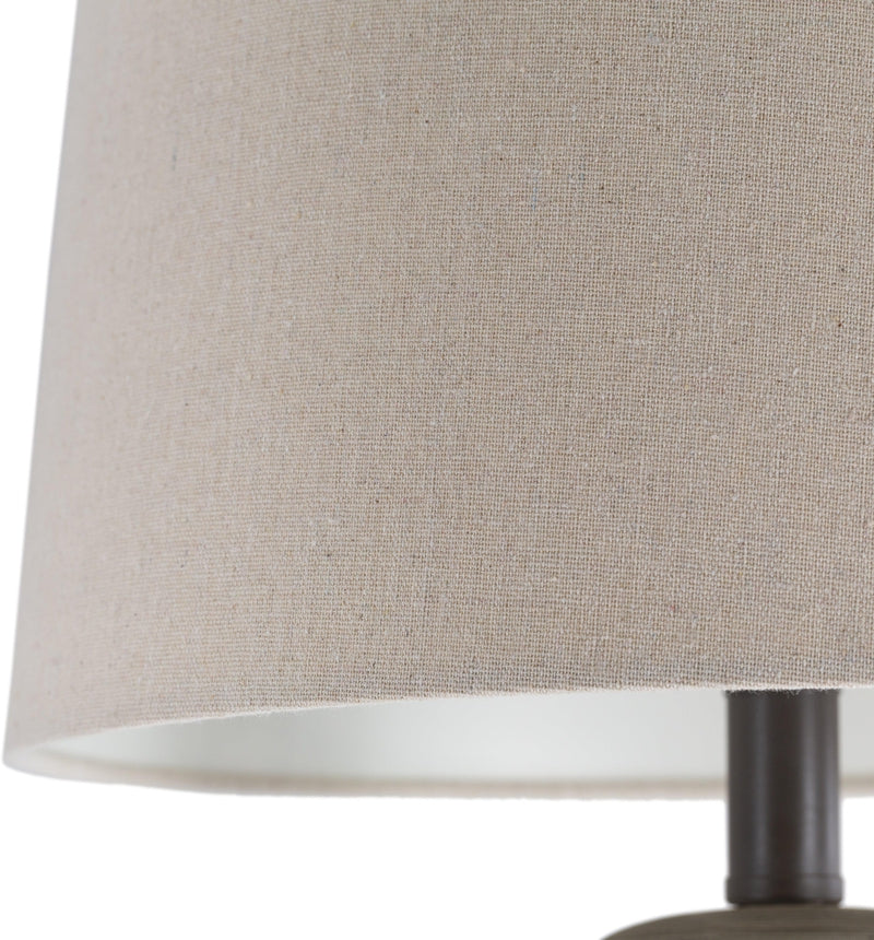 Wulka Traditional Table Lamp