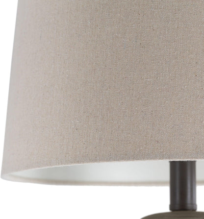 Wulka Traditional Table Lamp