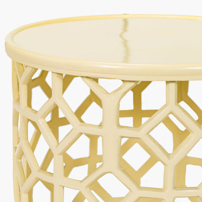 Steyregg Cream End Table