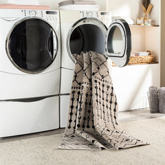 Surya Lavadora Flatweave Polyester White Rectangular Indoor Medallion Modern Machine Washable Area Rug