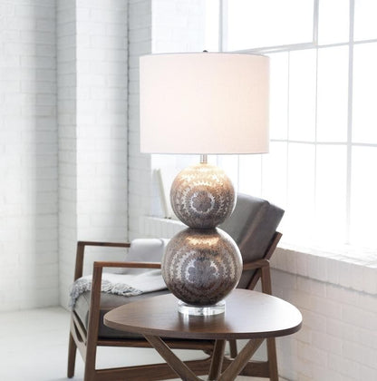 Bordes Traditional Table Lamp