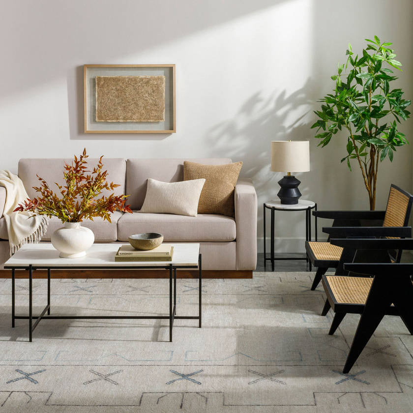 Gleisdorf White Throw